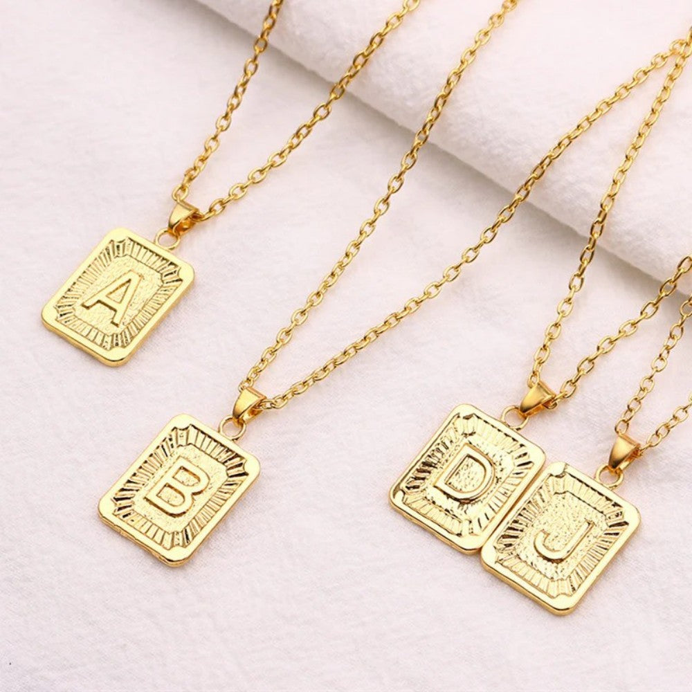 LEILA SQUARE LETTER PENDANT NECKLACE