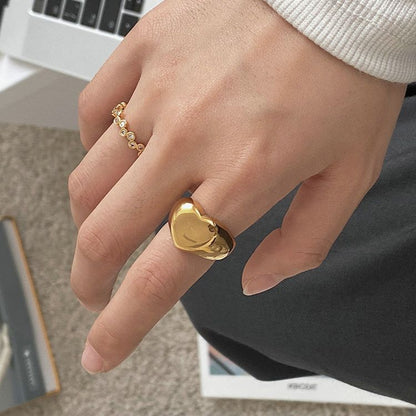 AMORA RING