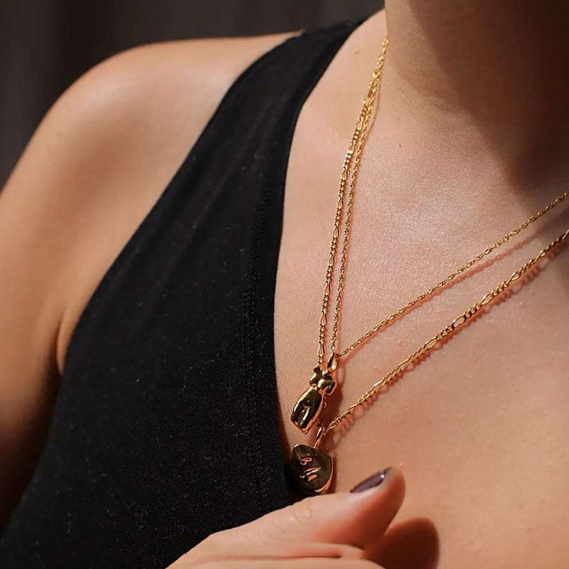 LA FEMME NECKLACE