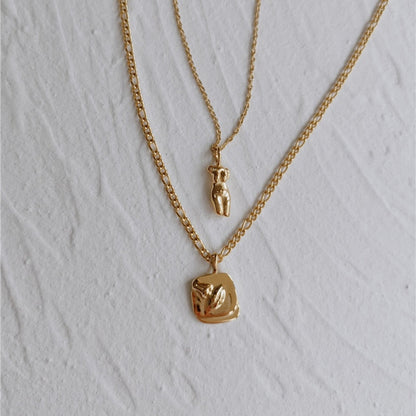 LA FEMME NECKLACE