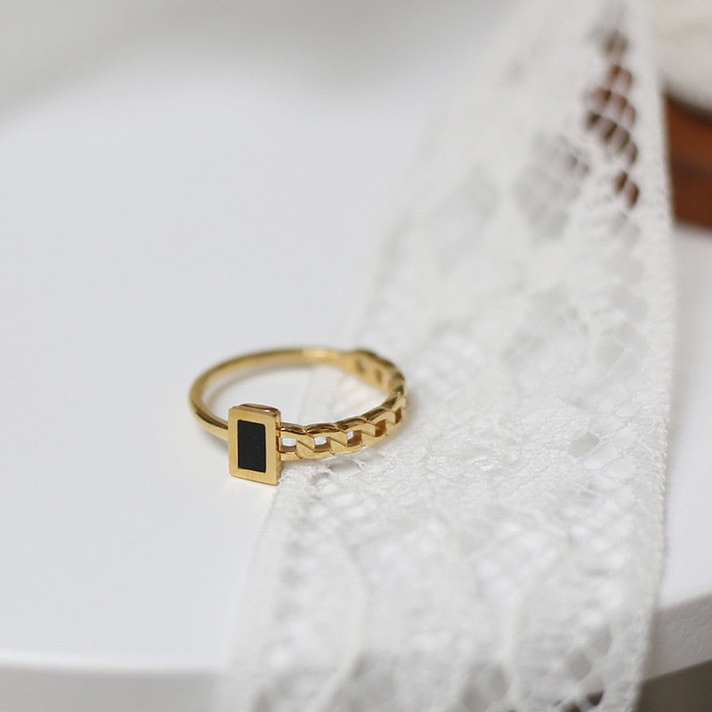 ONYX RING