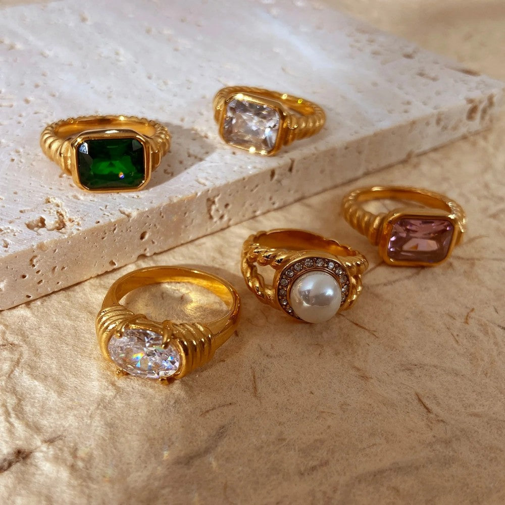 CLEO RING