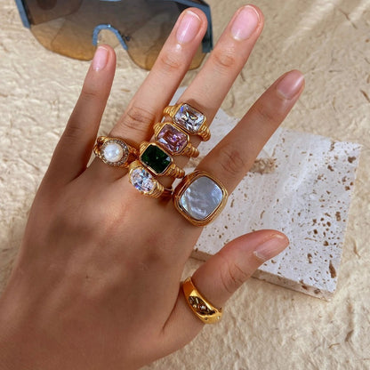 CLEO RING