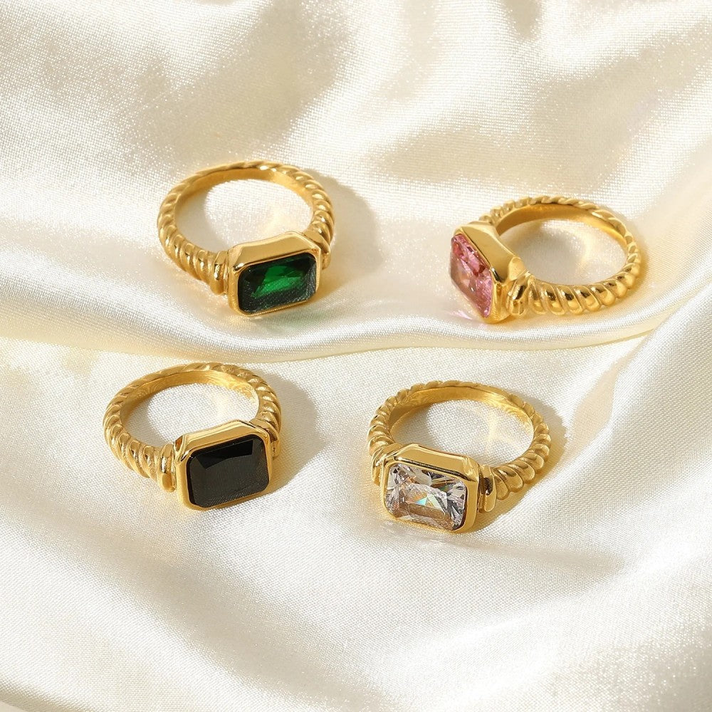 CLEO RING